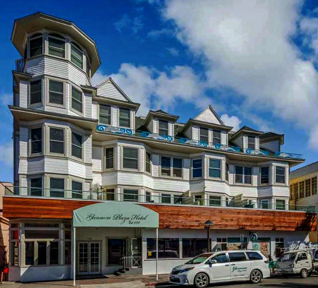 Exterior-landscape960-low-1awebp | Catalina Island Boat and Hotel Packages